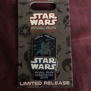 Run Disney Star Wars rival run pin BNWT 🏃‍♀️